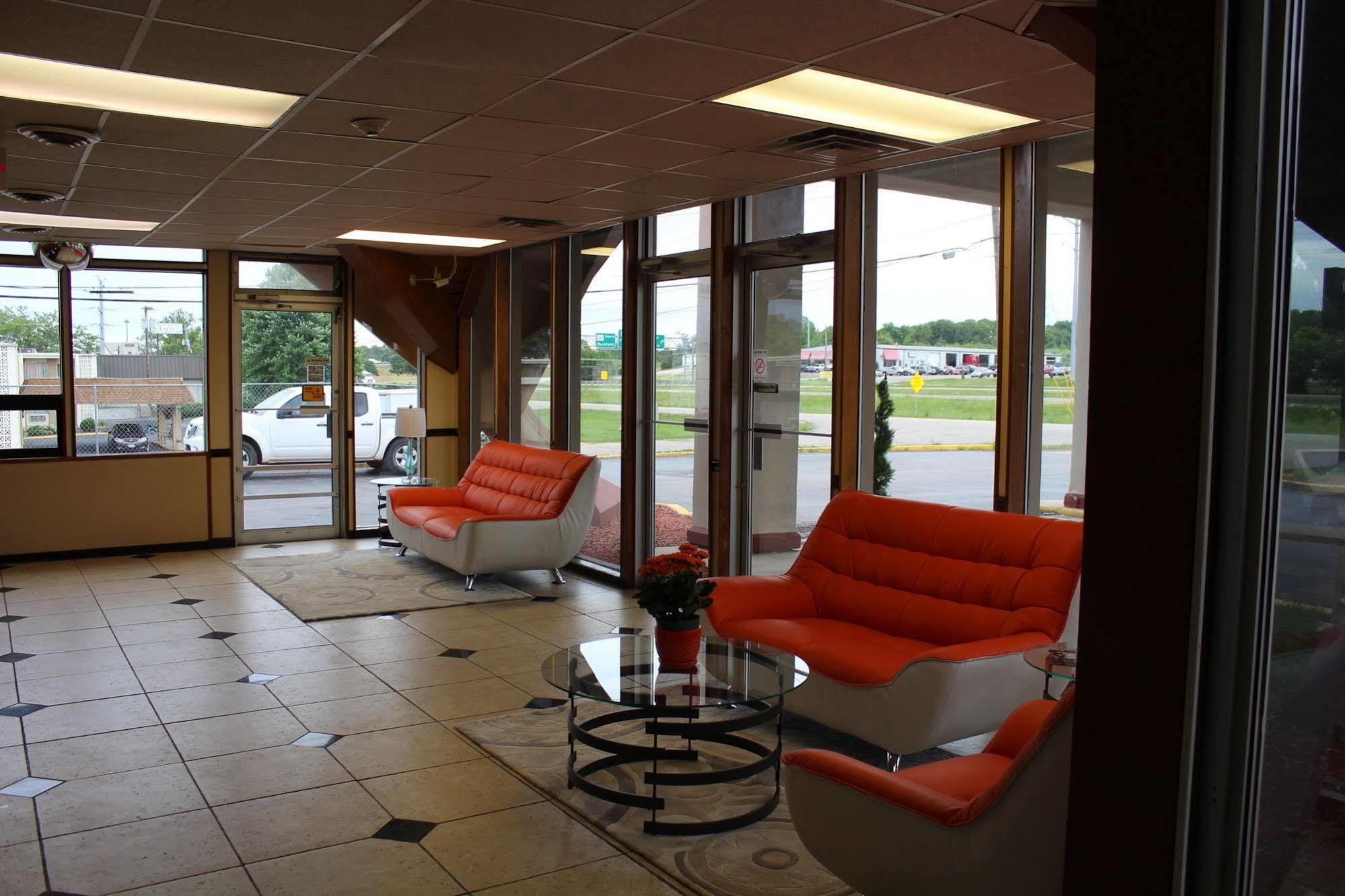 Rodeway Inn & Suites Rockford Extérieur photo